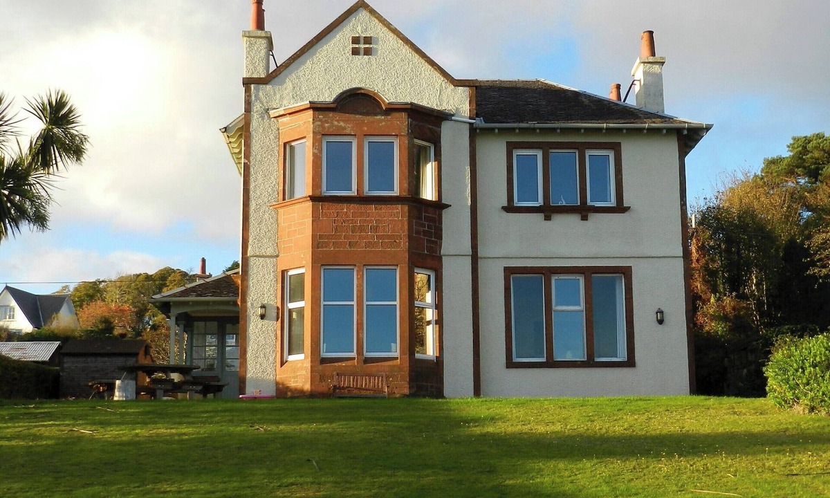 Isle of Arran Cottage | 4 bedroom accommodation in Lamlash, Isle of Arran