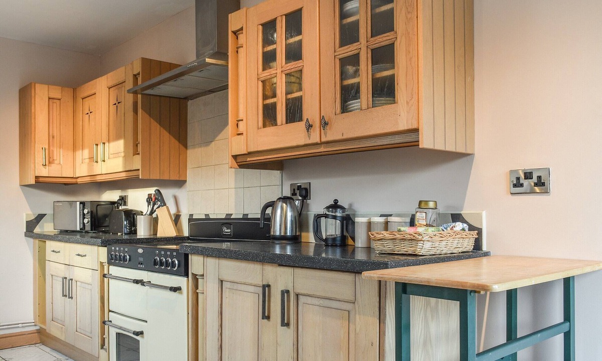 Kidwelly Cottage | 4 bedroom accommodation in Kidwelly