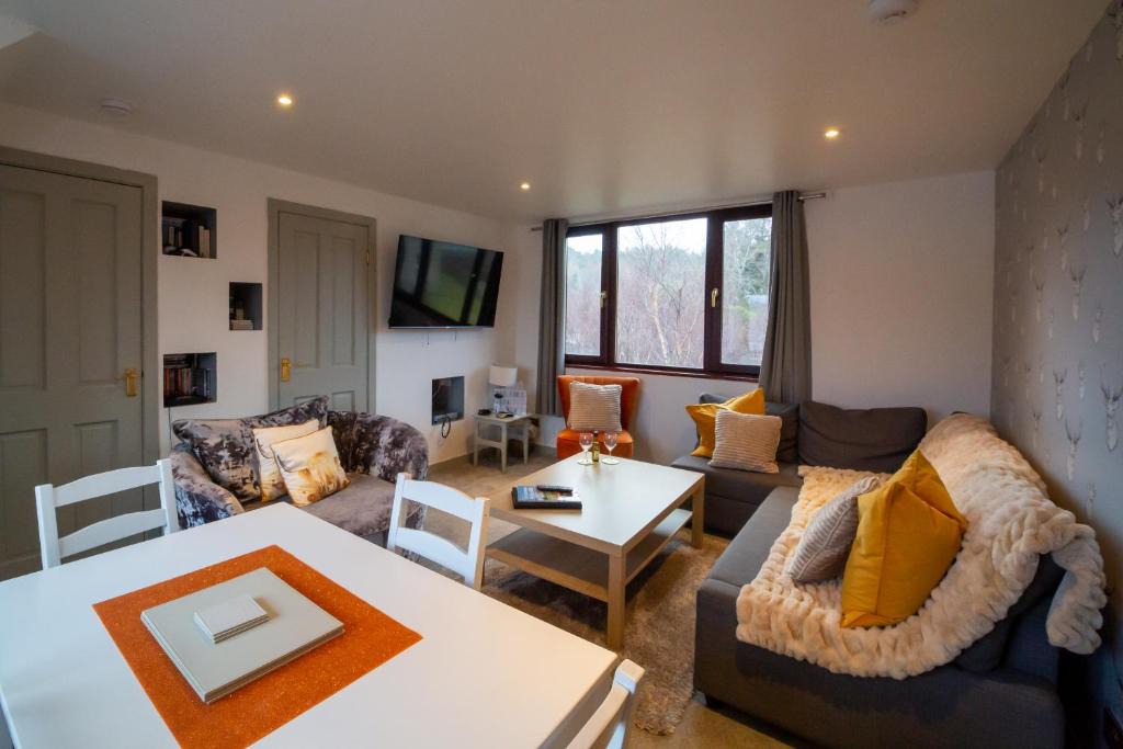 Lochinver Apartment | 4 Wheelhouse Apartment