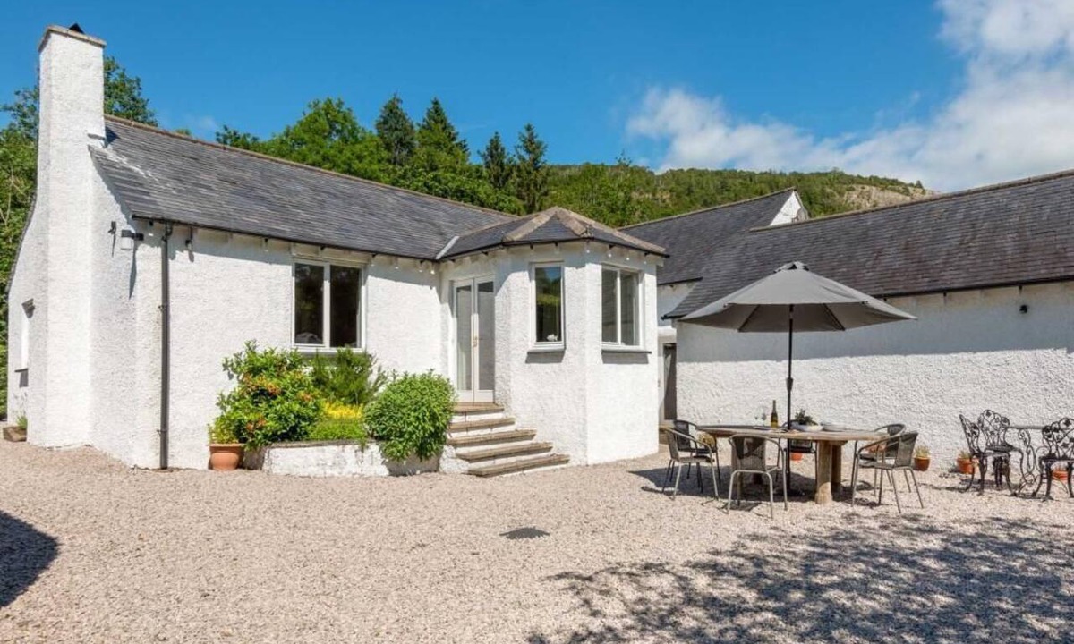 Meathop Cottage | 5 Bed in Grange-over-sands (oc-sz593)