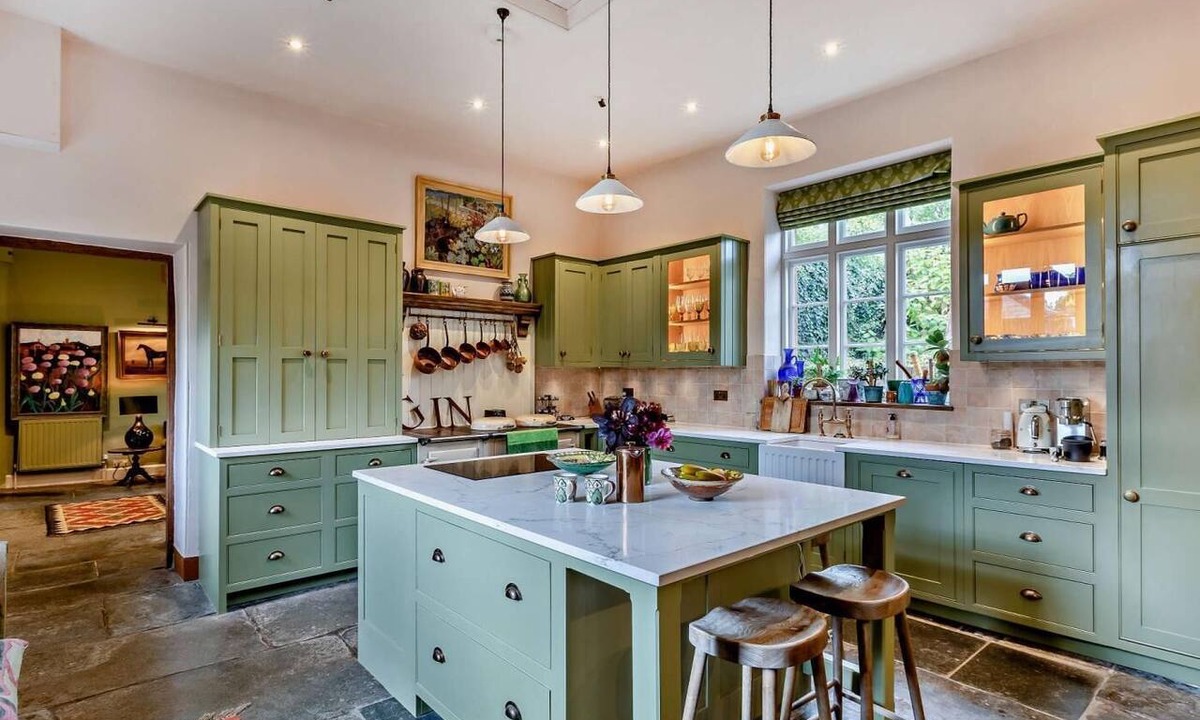 Fitzhead Cottage | 5 Bed in Taunton (oc-95570)