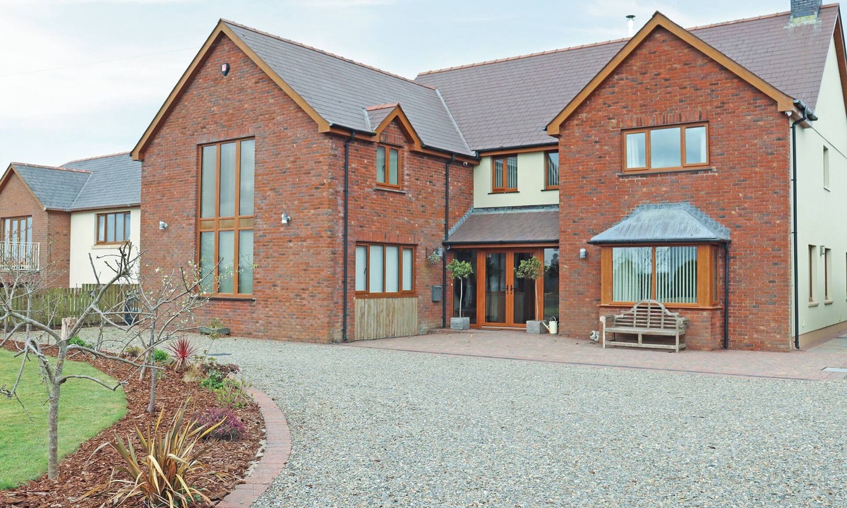 Tan-y-groes Cottage | 5 bedroom accommodation in Llangrannog