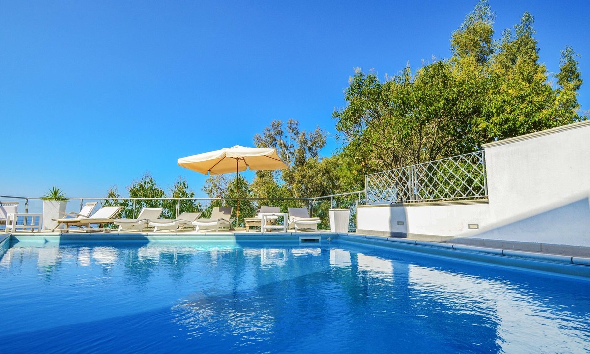 Massa Lubrense Villa | 5 bedrooms 4 bathrooms Villa in Sorrento Peninsula