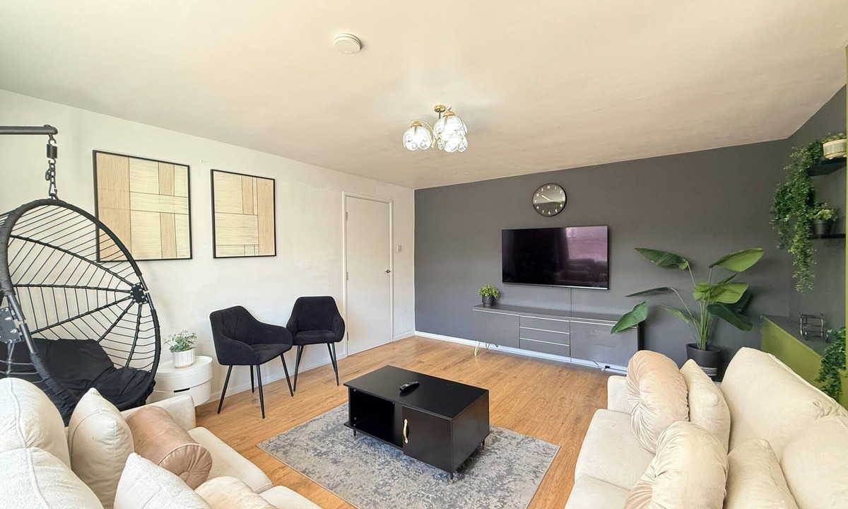 Duddingston House | 5-Beds, 2 Baths, near Portobello beach, Sleeps 10