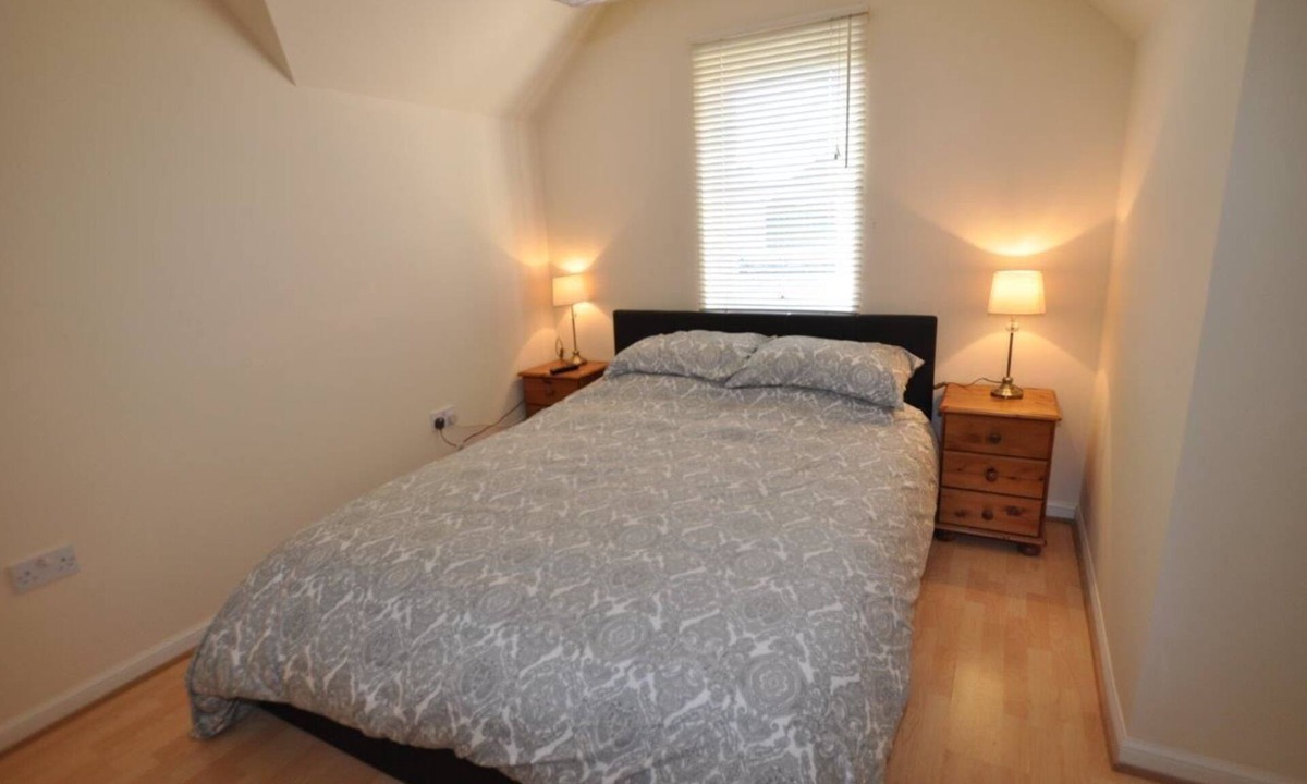 Forres Apartment | 6 Varis Apartments