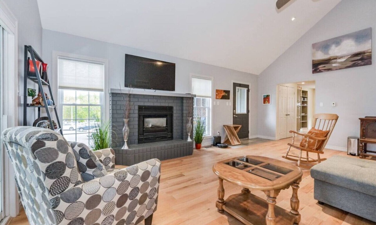 Elora Condo | (A) Elora Grand River Suite