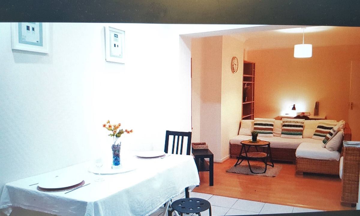 Potters Bar Apartment | A Stylish 1 Bedroom King-Size apartment - Easy London Access - sleeps 3 guests