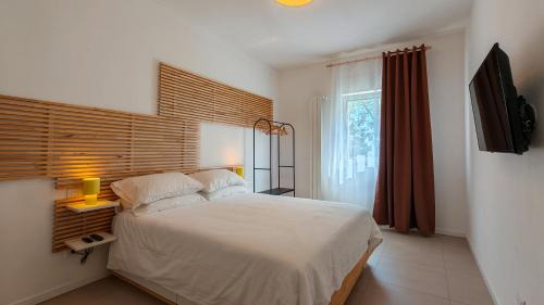Municipio 4 Apartment | A17 Twenty Village