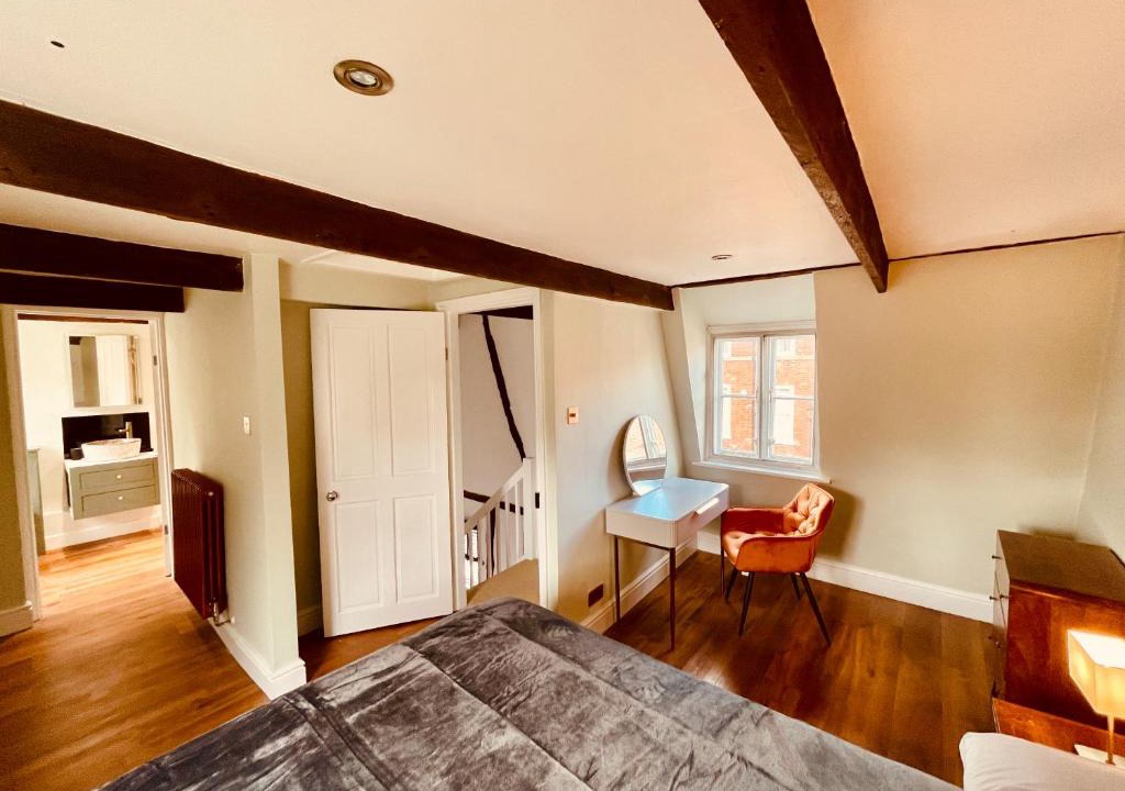 Bury St Edmunds House | Abbey Gardens Cottage