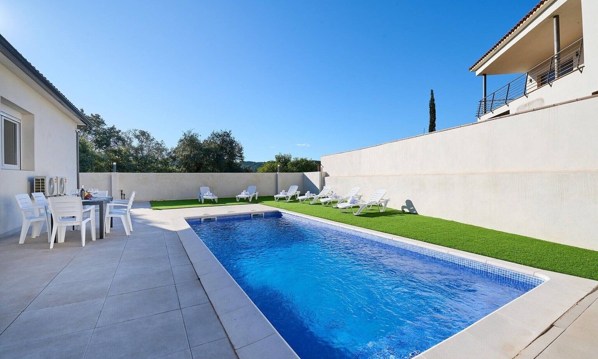Vidreres Villa | Active escape near the seashore