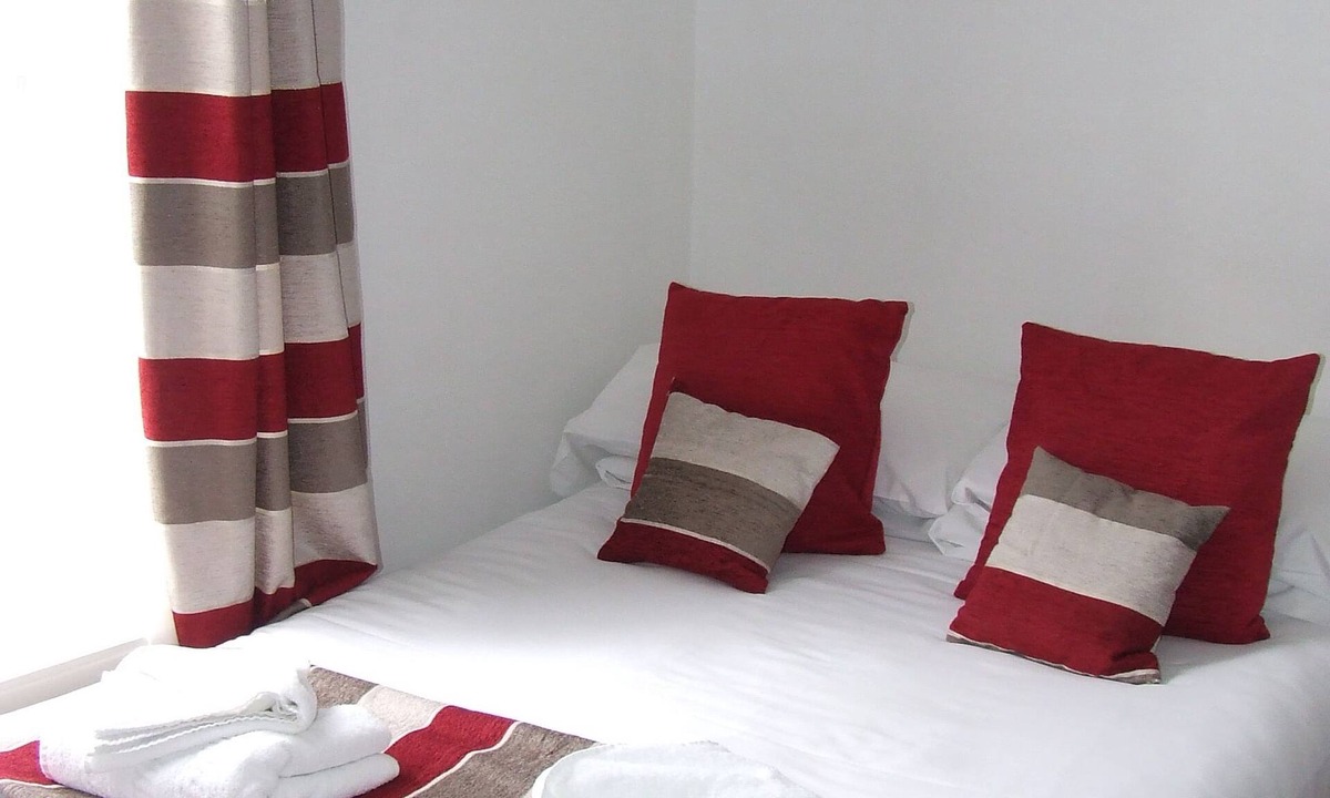 Hemel Hempstead House | Alexandra Guest House