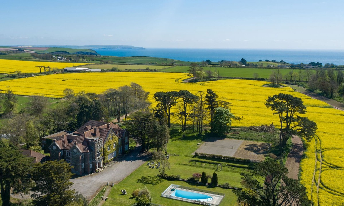Newton Ferrers Cottage | Alston Hall