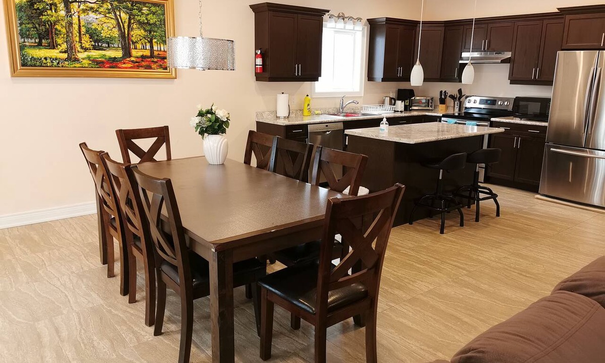 Niagara Falls Bed & Breakfast | Amazing house in Niagara Falls Ontario Canada