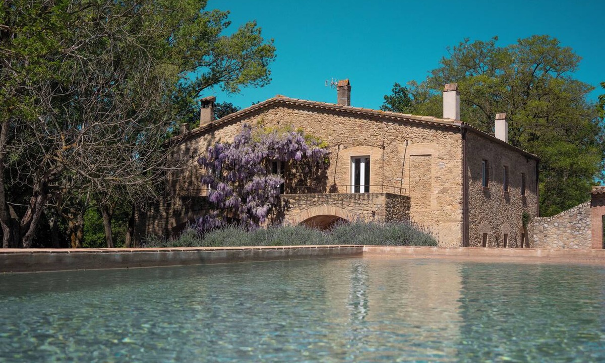 Queixas Villa | Ampurdanese Charm with Swimming Pool and Nature