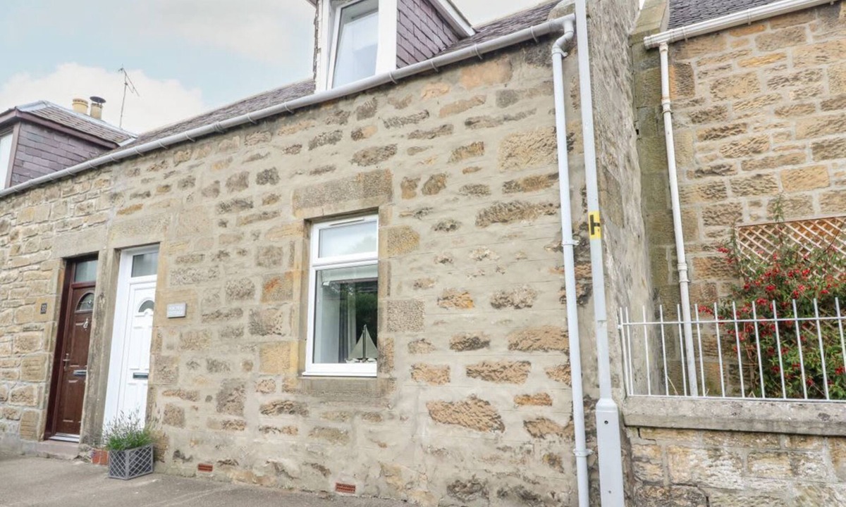 Hopeman Cottage | Anchor Cottage, Hopeman, Moray