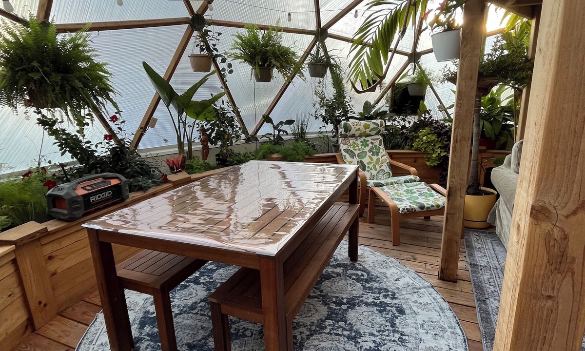 Burlington House | Animal Lovers Dream! 4 Season Tropical Jungle Dome in Burlington!