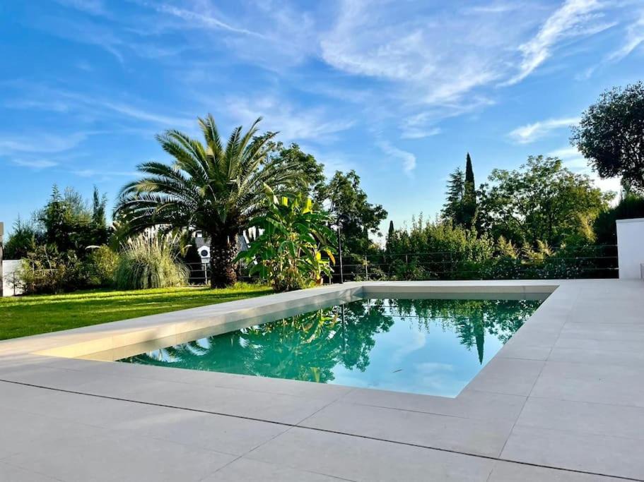 El Brillante Apartment | Apartamento con jardín y piscina en Córdoba