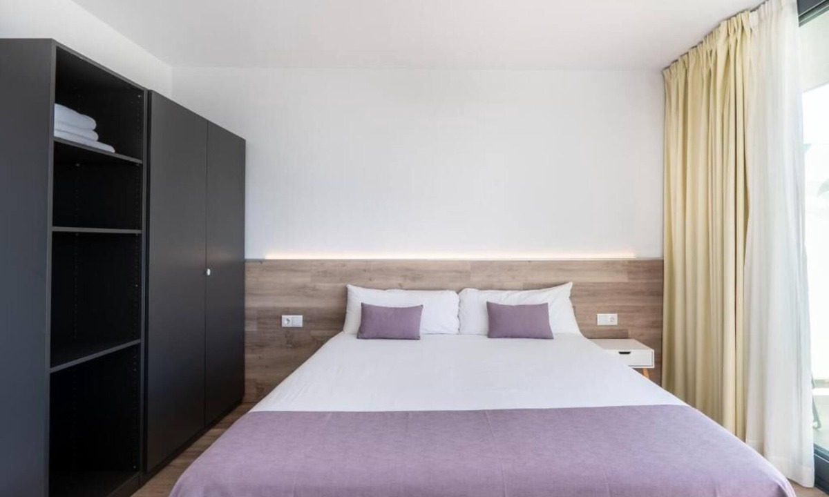 Platja d'Aro Apartment | Apartment 5 minutes from the best beaches of the Costa Brava, ideal for couples.