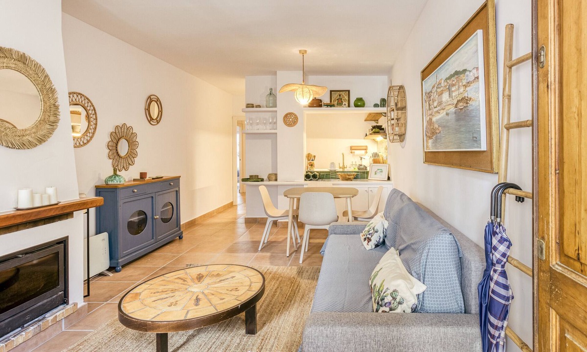 Calella de Palafrugell Apartment | Apartment 'Calella Pallafrugell' with Private Terrace