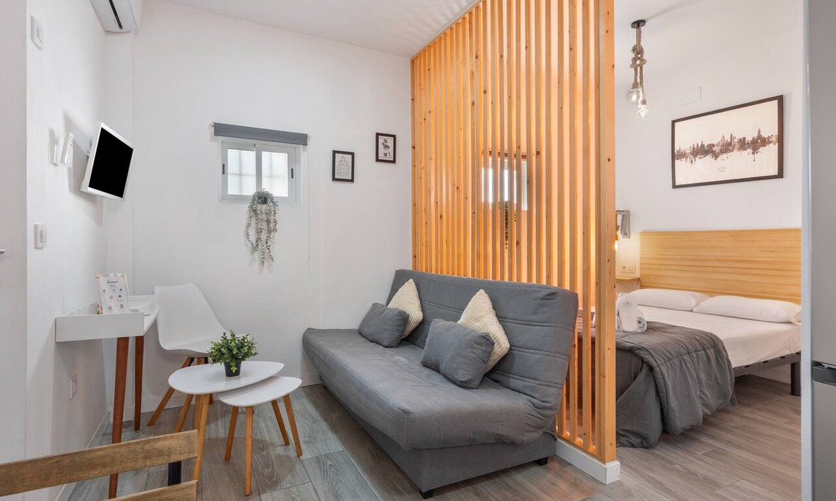 Jerez de la Frontera Apartment | Apartment 'Casa Abuela Maria' with Private Terrace and Wi-Fi