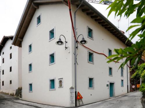 Raveo Apartment | Apartment Cjase Fravins-3 by Interhome