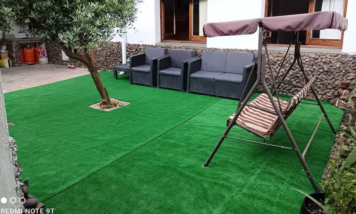 Les Preses Apartment | Apartment for rent with patio, near the places of the Moixina