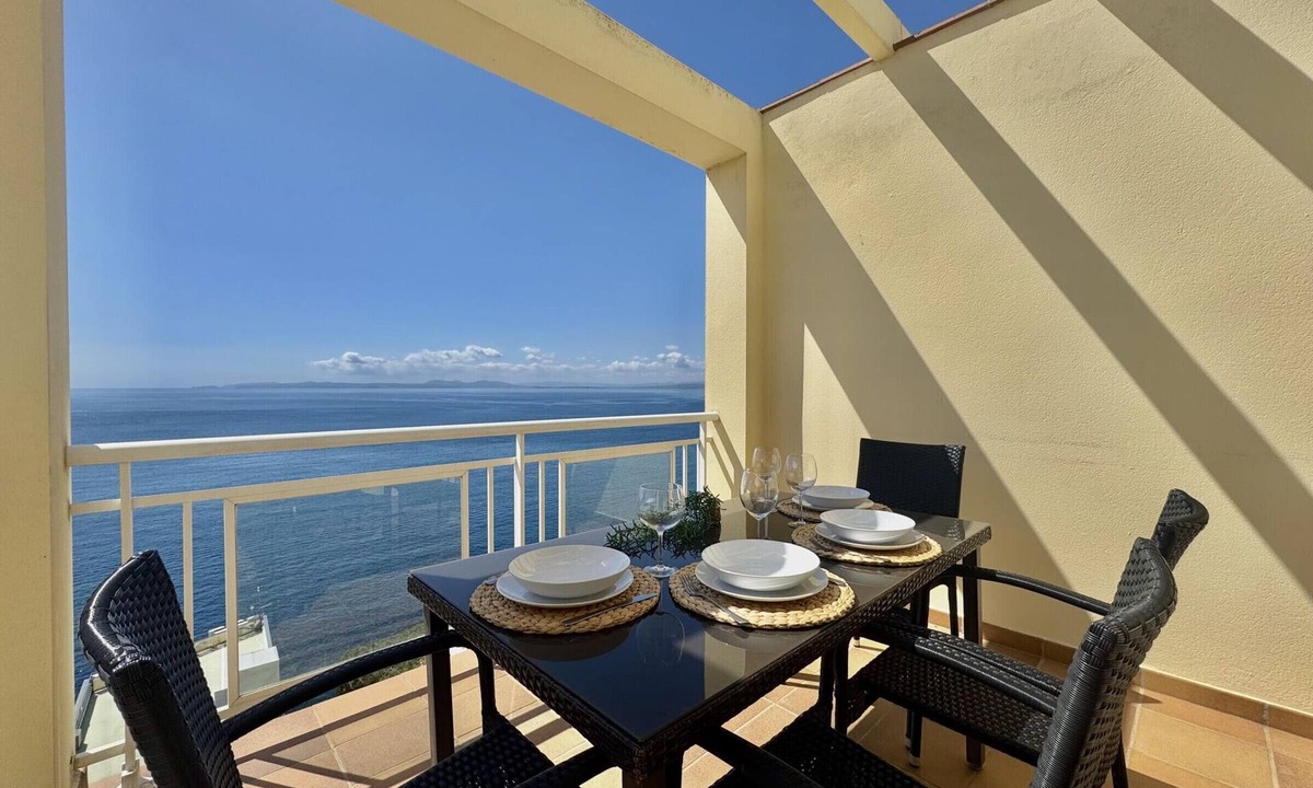 Almadraba-Canyelles Apartment | Apartment in Roses with pool, WiFi, air conditioning, and parking, close to beach