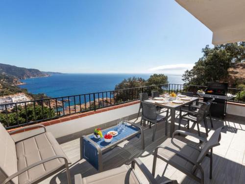 Salionc Apartment | Apartment La Terraza Salions by Interhome