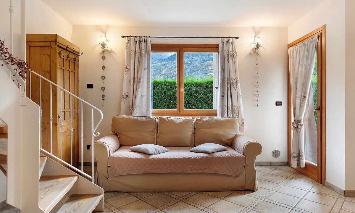 Pila Apartment | Apartment 'Trilocale 7' with Mountain View, Shared Terrace and Wi-Fi