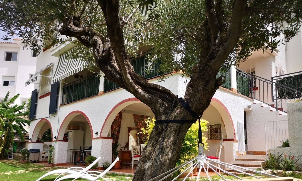 La Cala del Moral Apartment | Apartment with terrace and large private garden