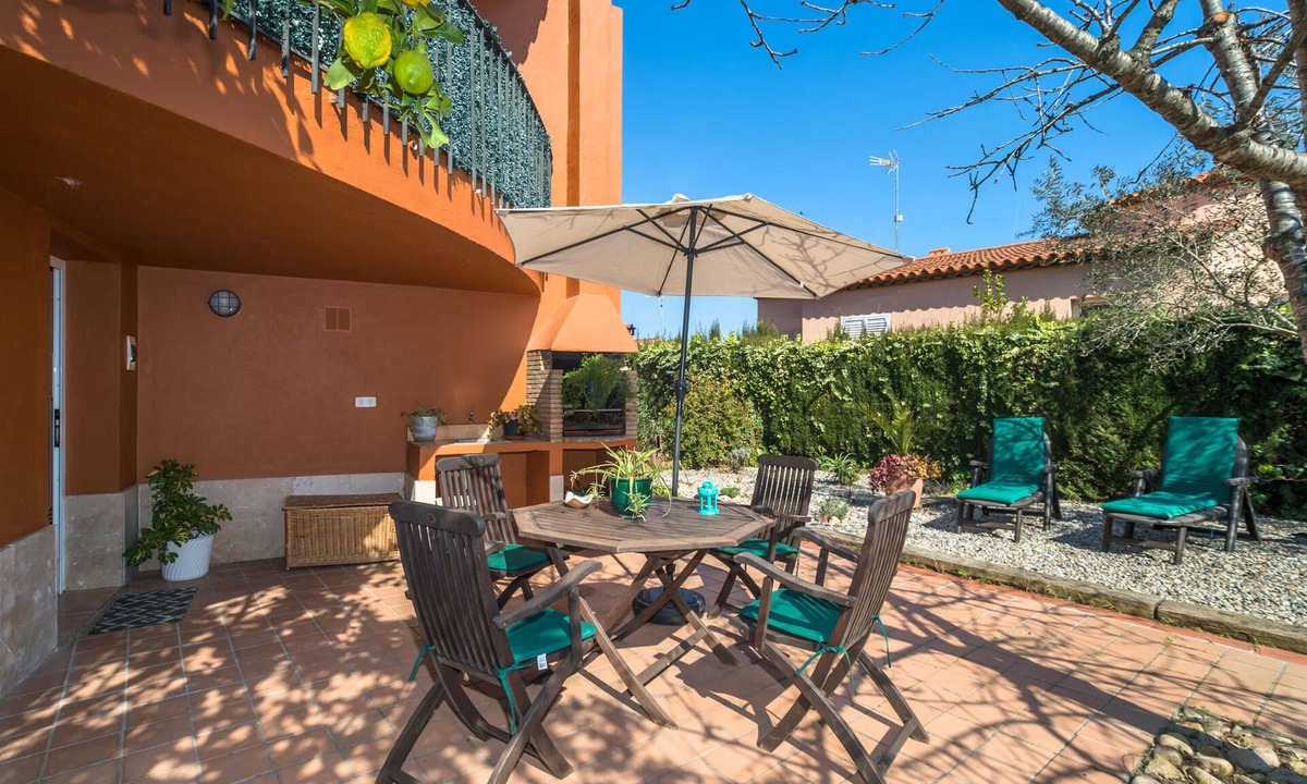 Begur Apartment | Apartment with nice terrace and barbecue, in Begur