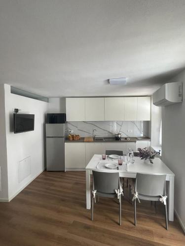 Arco Apartment | Appartamento al Gallo con terrazzo