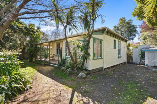 Mapua House | Aranui palms - Mapua Holiday Home