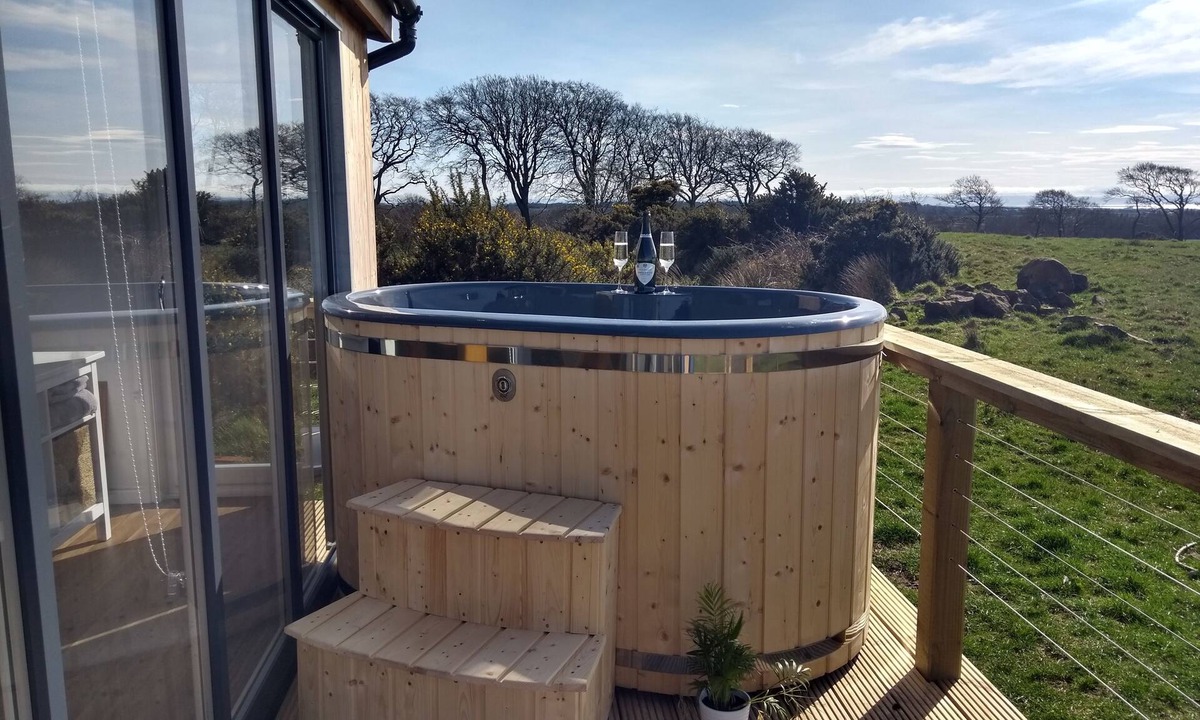 Dalry House | Arran Lodge Sleeps 3- Hot Tub, Scenic Views