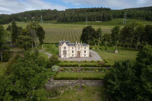 Evanton Villa | Assynt House - Exclusive Use Holiday House