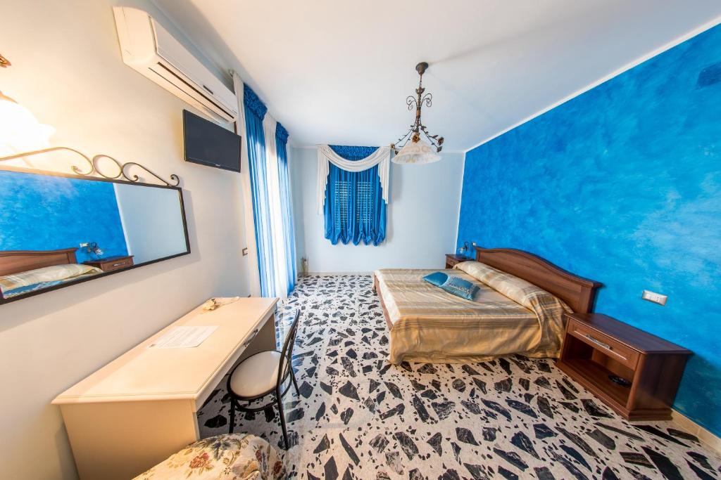 Roccadaspide Bed & Breakfast | B&b La Mortella With Pool