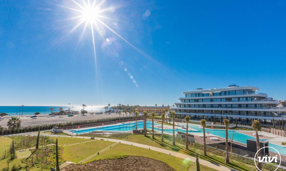 Torremolinos Apartment | Bambu | Beach - pool - gym