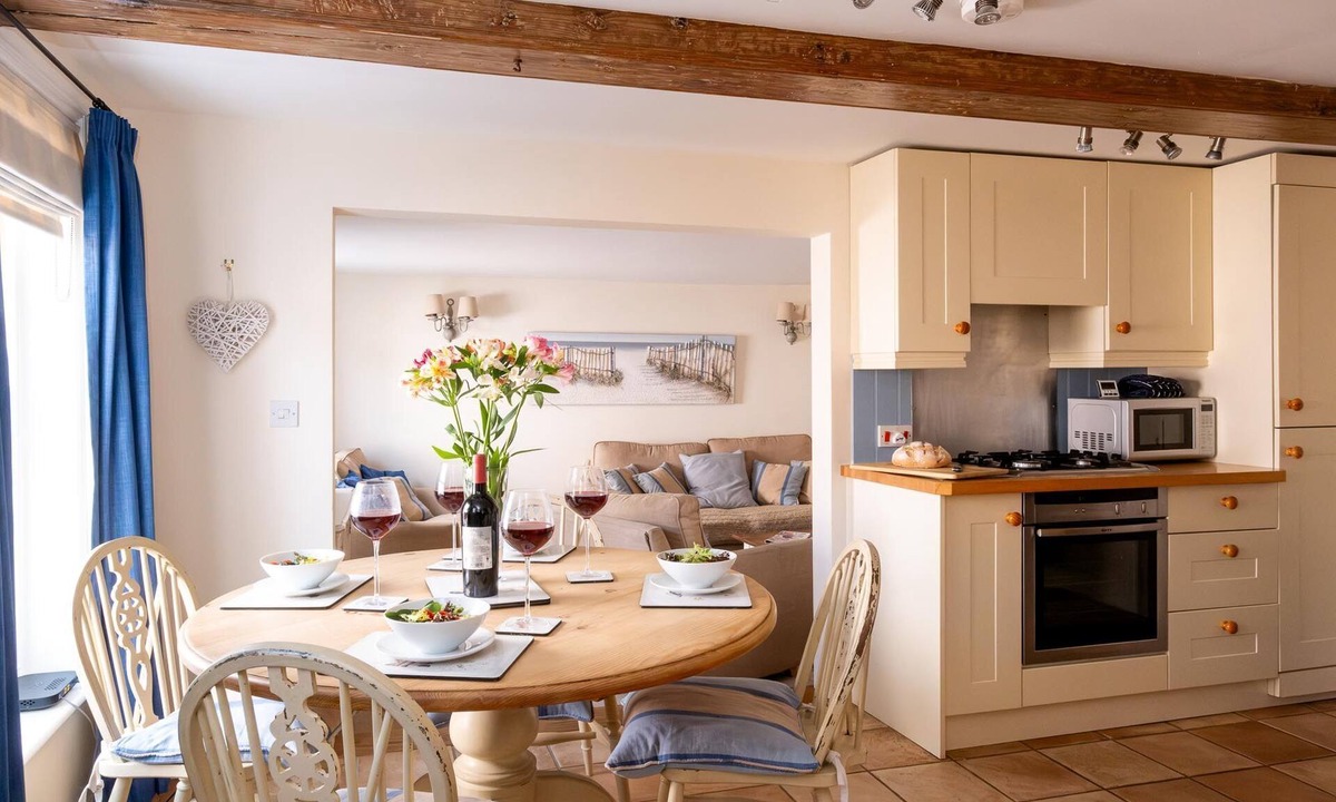 Aldeburgh Cottage | Barley's Cottage -Only a stones throw from the beach -Aldeburgh Coastal Cottages