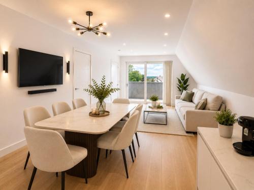 High Barnet Apartment | Barnet Luxe 2 Bedroom Penthouse