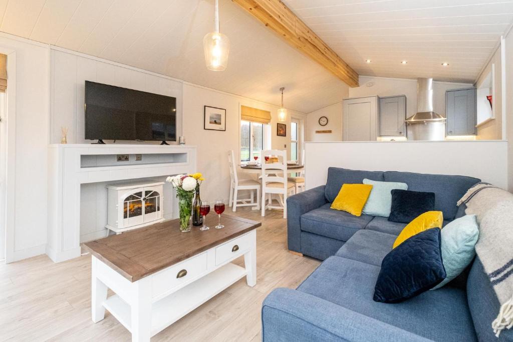 Leiston House | Beach Lodge - Aldeburgh Coastal Cottages