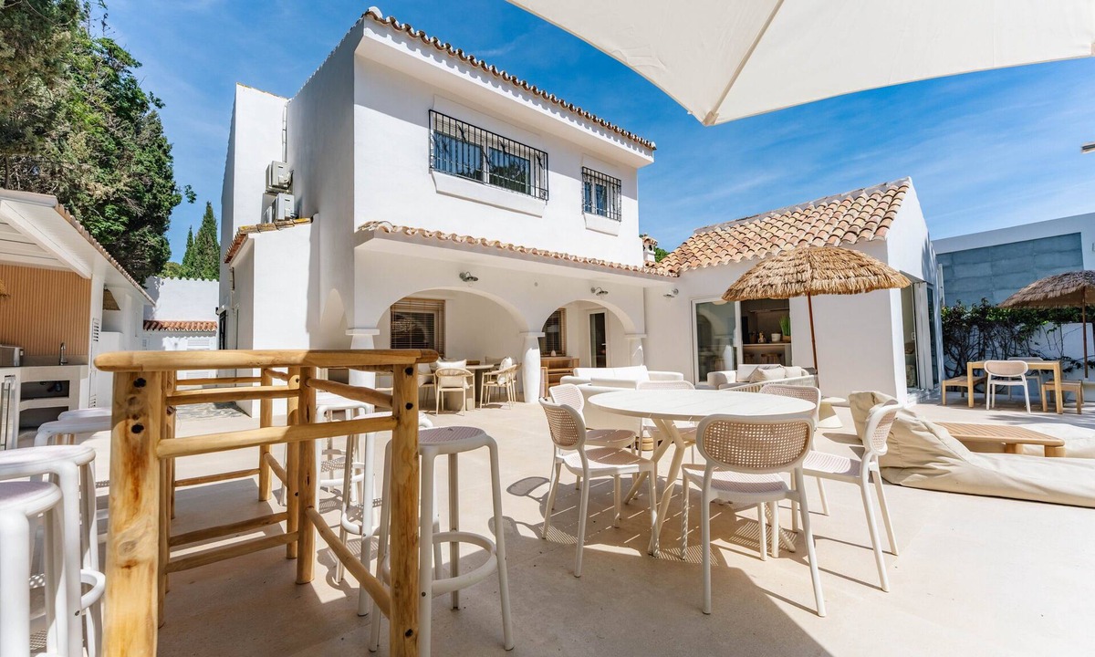 Marbella Villa | Beachside Boho Villa 100m to the Beach Marbella East