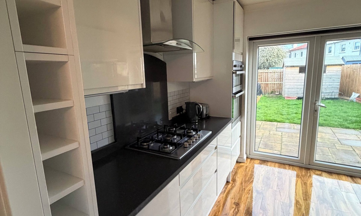 Shawlands House | Beautiful 3-bedroom house in Glasgow perfect for your getaway
