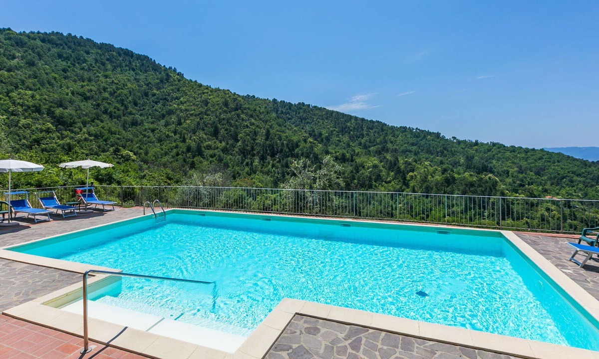 Bivio Pozzo Apartment | Beautiful apartment for 7 guests with pool, WIFI, TV and panoramic view