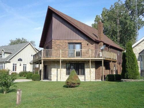 Harwich Ski Chalet | Beautiful chalet in Erieau for rent