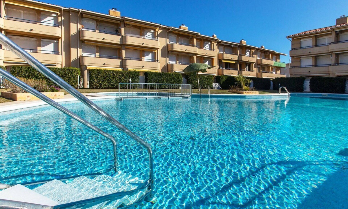 Els Griells Apartment | Beautiful apartment for 4 guests with pool, WIFI, A/C, TV and terrace
