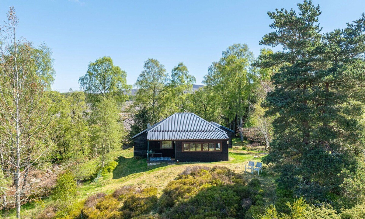 Bunloit House | Beautiful private villa for 4 people with WIFI, TV, panoramic view and parking