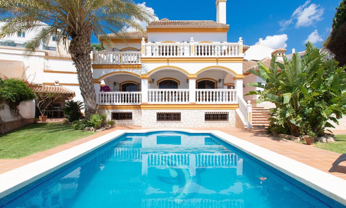 La Cala del Moral House | Beautiful private villa for 8 people with WIFI, private pool, A/C, TV and patio