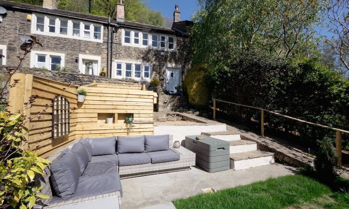 Honley House | Beautiful Yorkshire Cottage in Honley Village