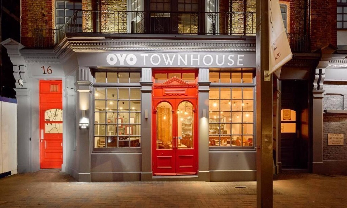 Loxford Hotel | Belvilla Ilford Station Hotel, 4 min from Elizabeth line