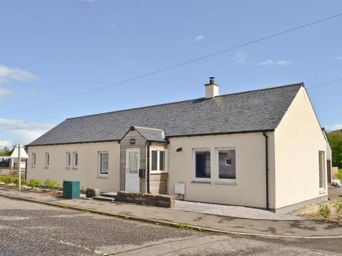 Castle Douglas House | Bengali